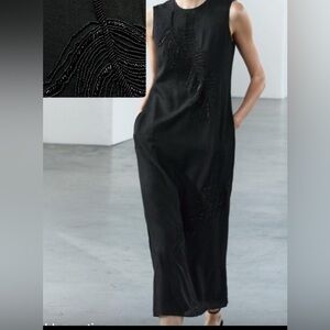 NWT ZARA EMBROIDERED MIDI DRESS COLLECTION Size S 
🚨FIRM PRICE NO DISCOUNT